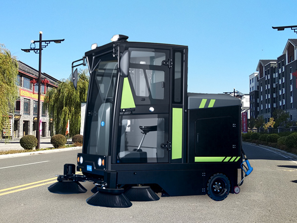 T-GL10駕駛式掃地機(jī)